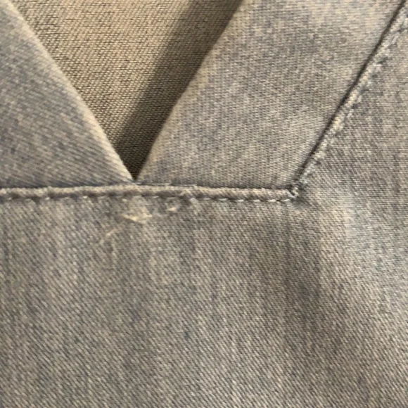 FIGS WOmen’s- Casma Scrub Top Size Small - Picture 5 of 5